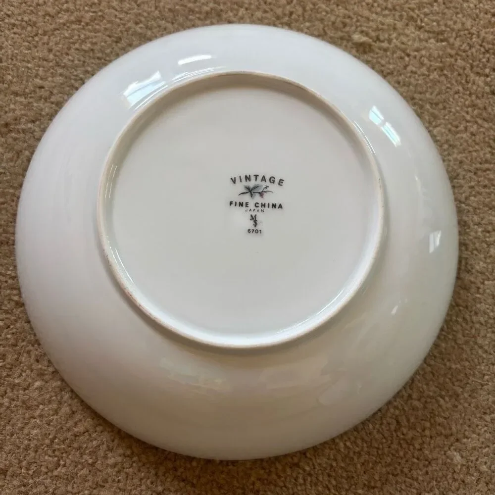 Vintage Fine China Round Vegetable/Salad Bowl #6701 Japan